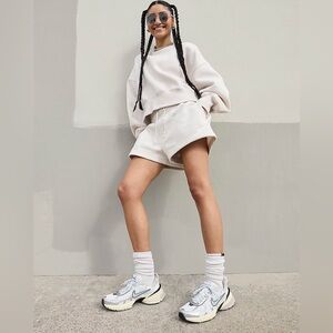 Nike V2K Run Shoes Size 9 White